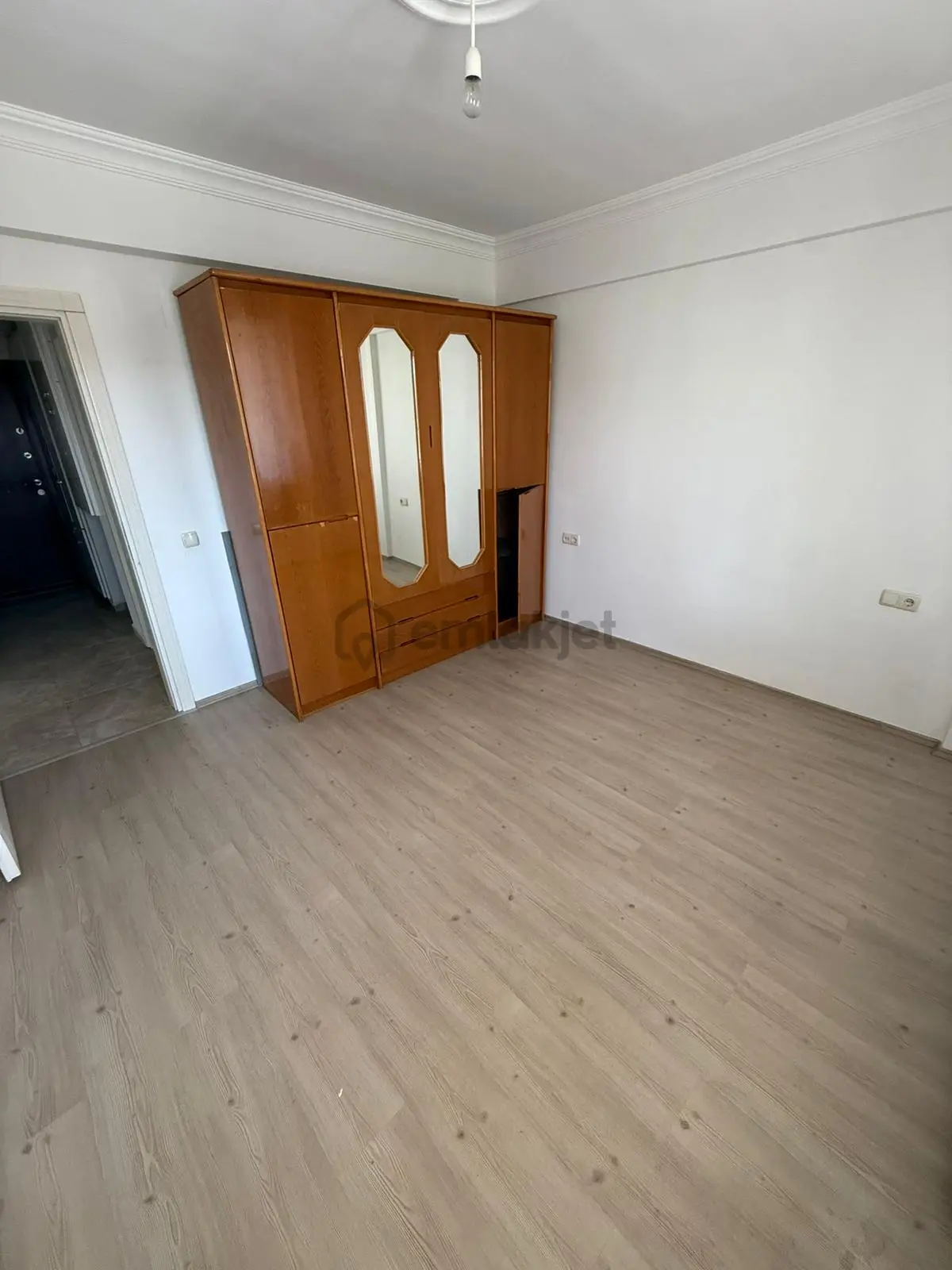 Ortaca Cumhuriyette 2+1 Arakat Daire Satılık. - 9