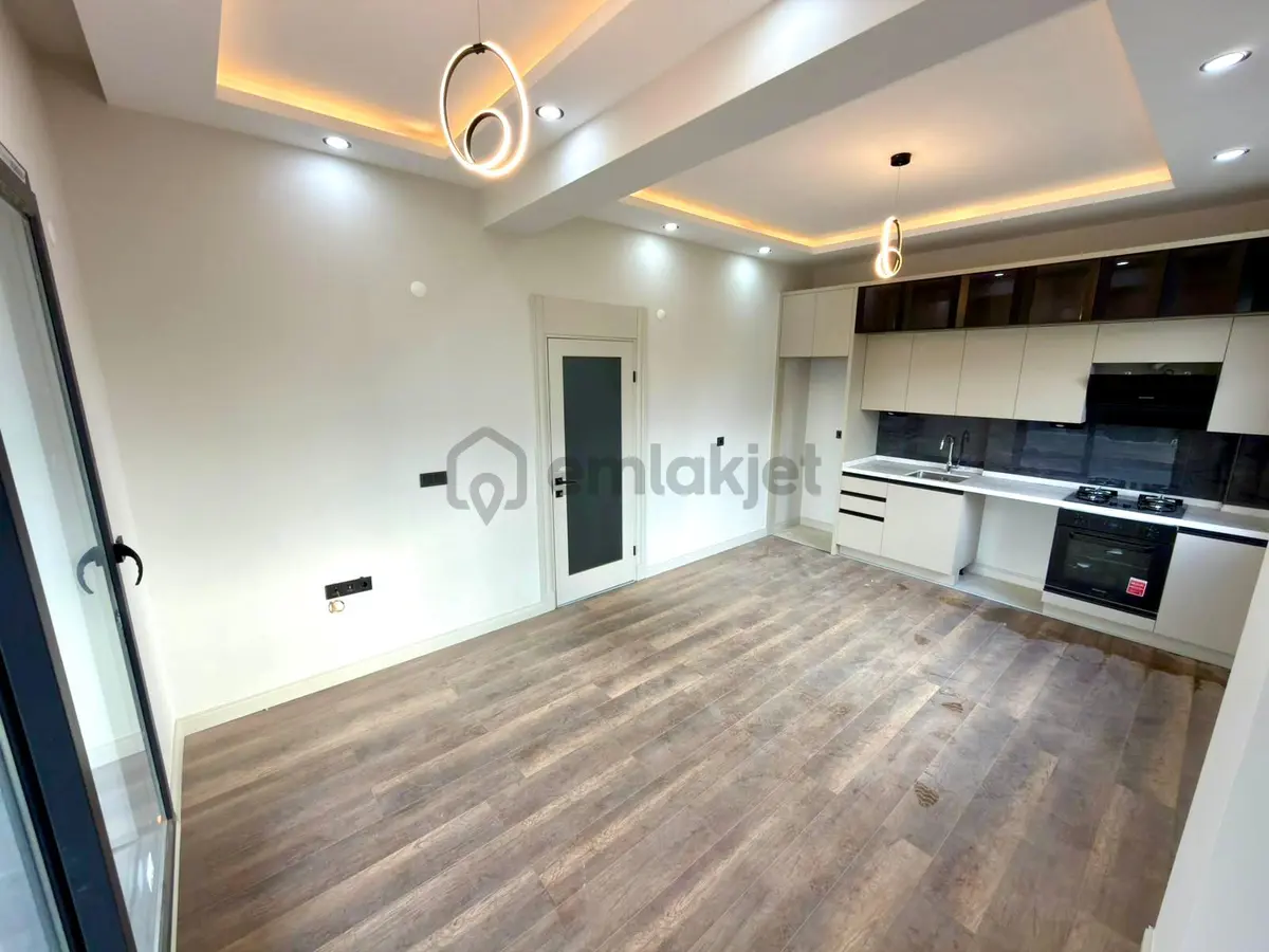 🏡 Referans'tan Doğa Manzaralı Ön Cephe Ara Kat 2+1 Daire - 18