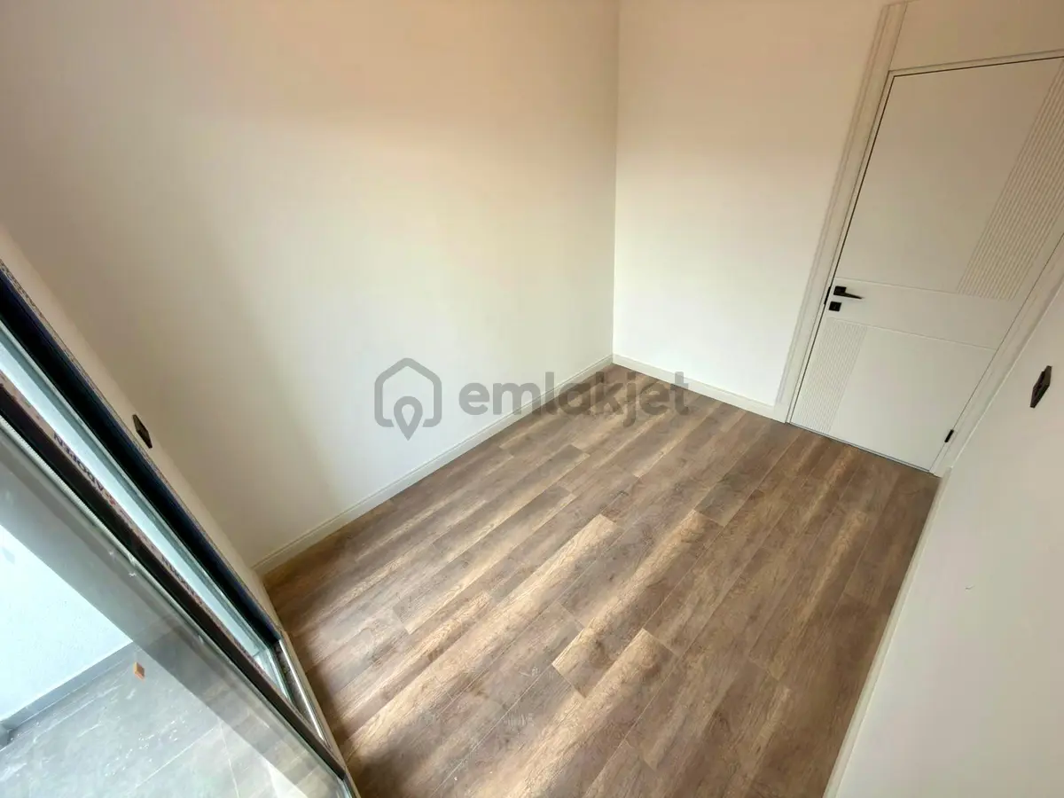 🏡 Referans'tan Doğa Manzaralı Ön Cephe Ara Kat 2+1 Daire - 8