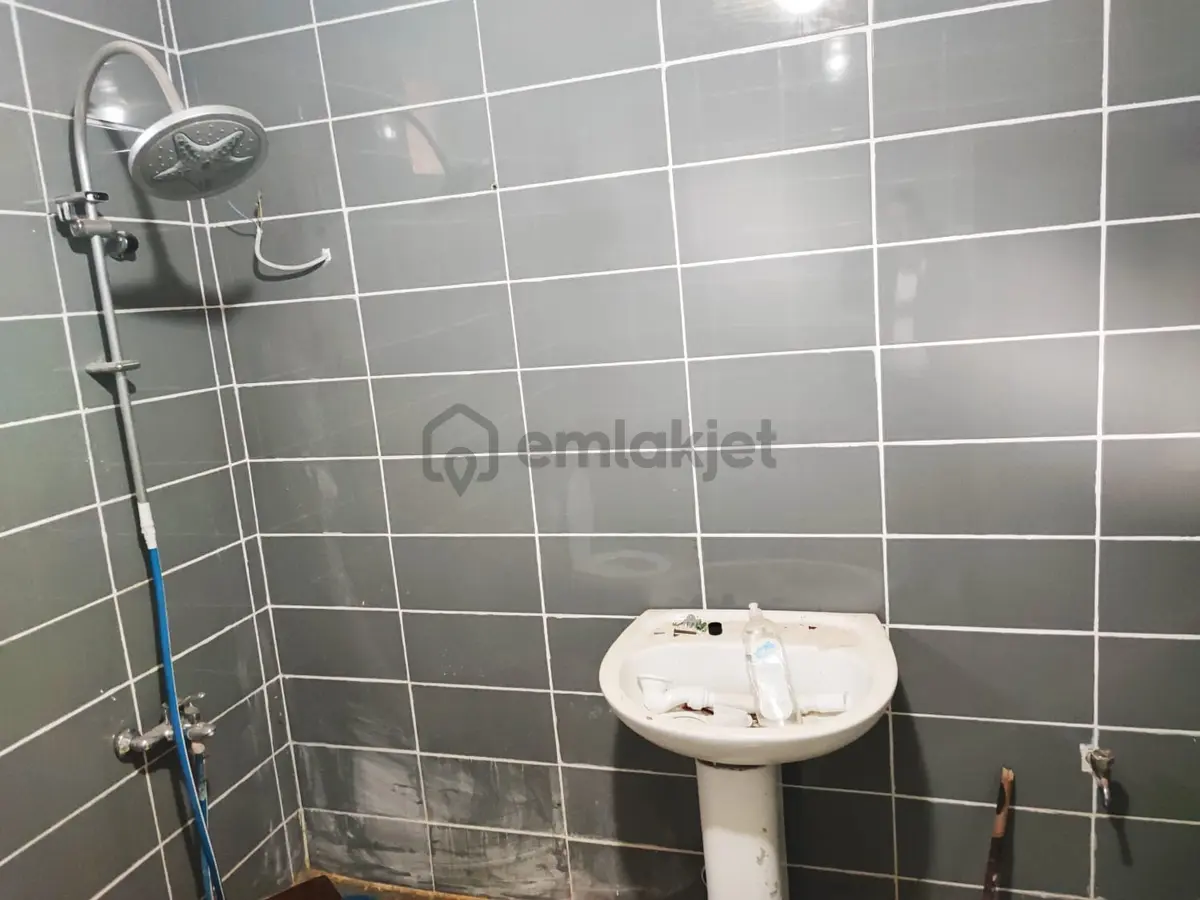 Kar Emlaktan Akçatekir Alparslan Da 400 M2 Arsası Mevcut 3+1 Satılık Müstakil Ev - 12