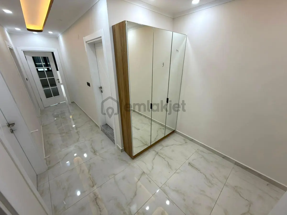 🏡 Referans'tan Altınkum'da Ön Cephe Ebeveyn Banyolu Ara Kat 2+1 Daire - 6