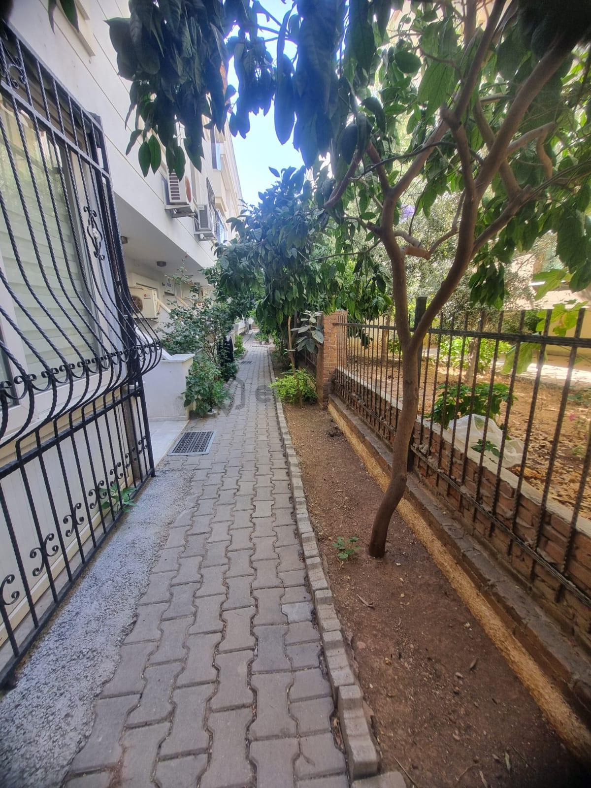 Satılık 1+1 Eşyalı Daire/havuzlu Sitede - 19