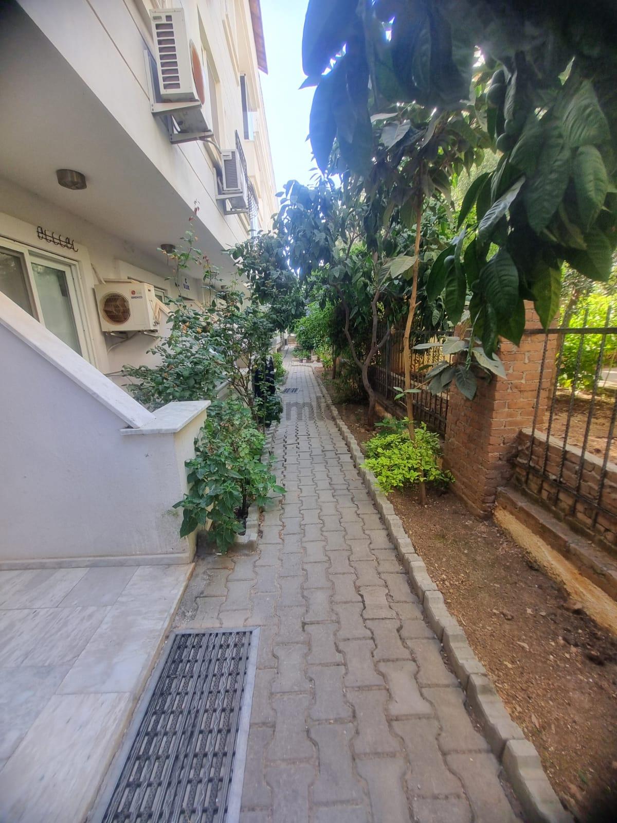 Satılık 1+1 Eşyalı Daire/havuzlu Sitede - 16