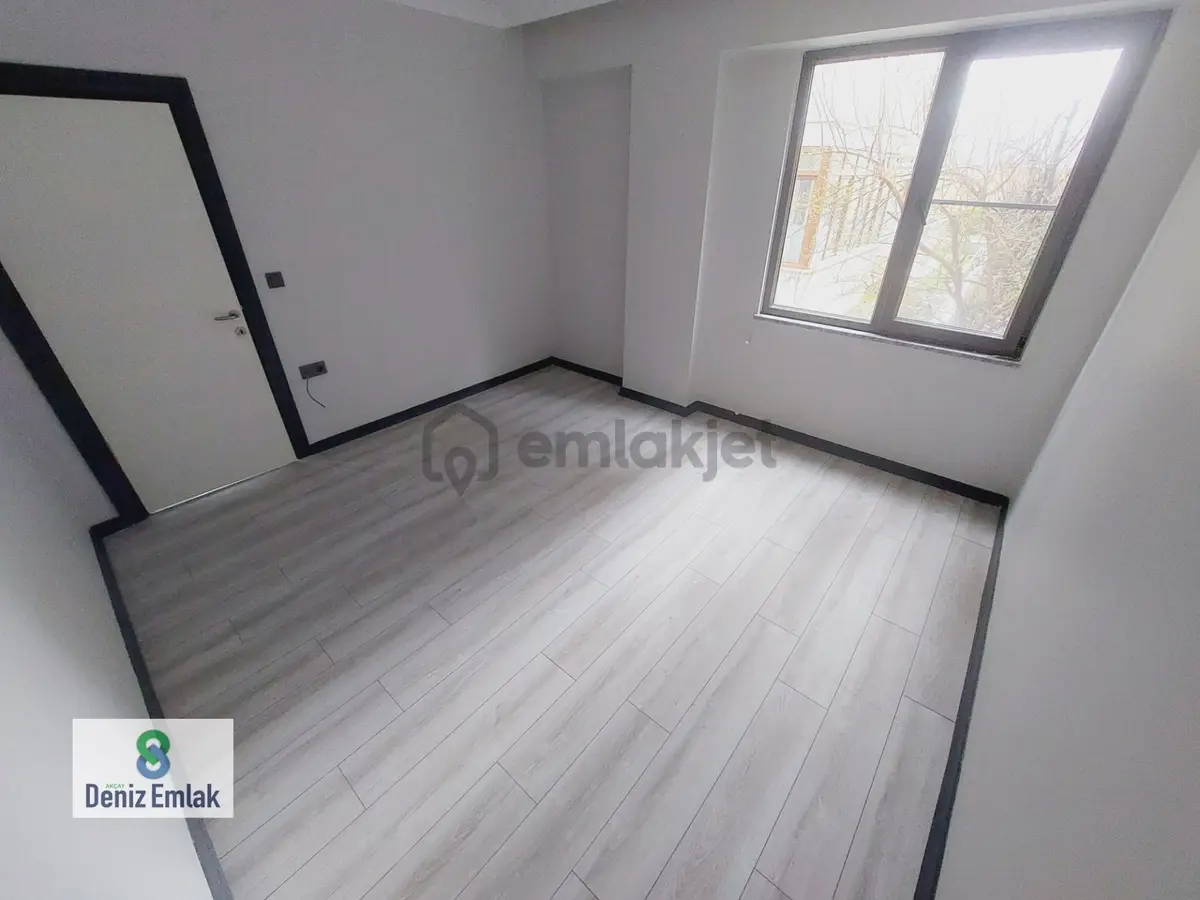 Denizden Akçayda Ön Cephe Yeni Binada Satılık 1+1 Daire. - 28