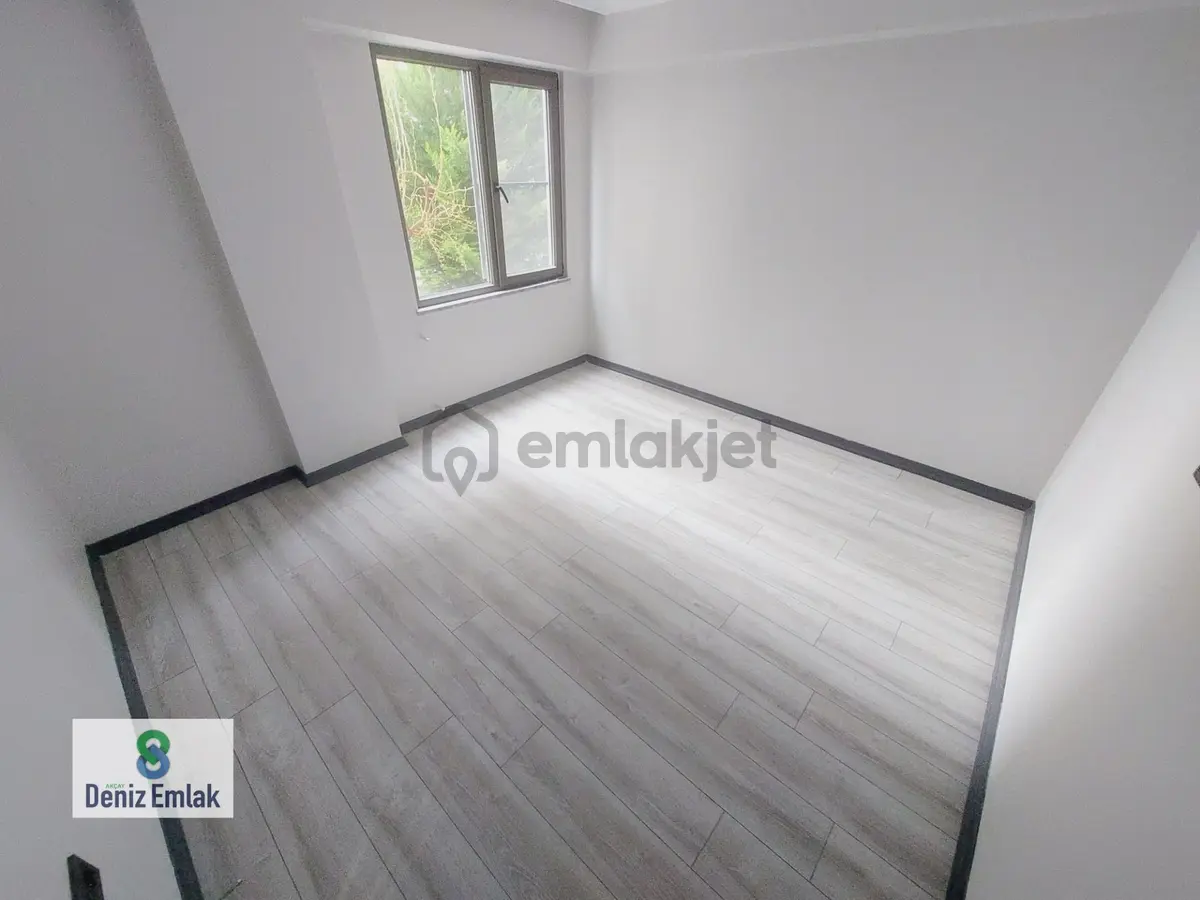 Denizden Akçayda Ön Cephe Yeni Binada Satılık 1+1 Daire. - 33
