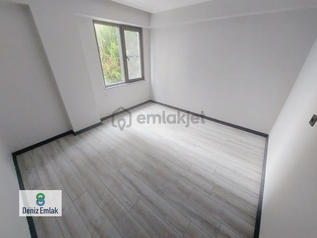 Denizden Akçayda Ön Cephe Yeni Binada Satılık 1+1 Daire. - 21