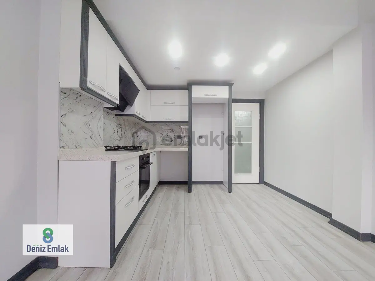 Denizden Akçayda Ön Cephe Yeni Binada Satılık 1+1 Daire. - 19