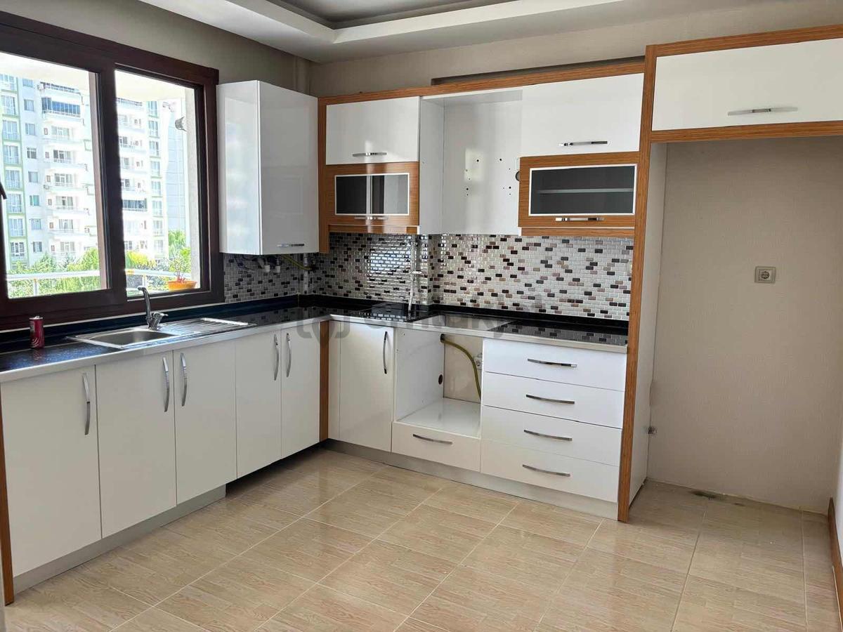Fabrika Mahallesinde 3+1 Arakat Satılık Daire!!