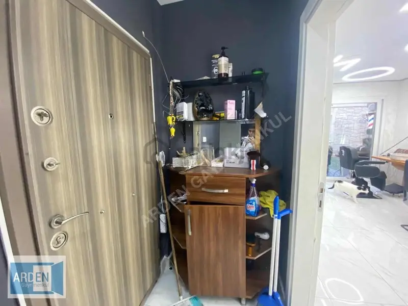 Seferihisar'da Kiracılı, Bahçeli Satılık Dükkan - 10