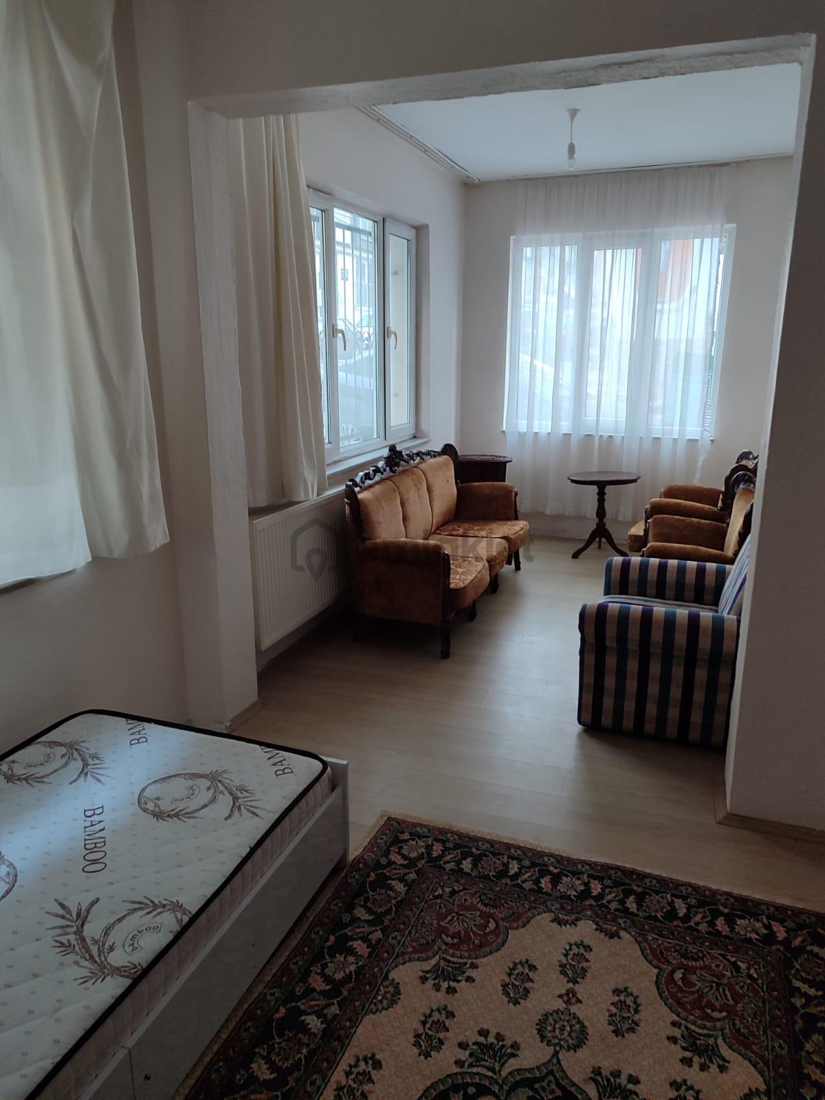 Bandırma 17 Eylül Mahallesi 2+0 Acil Satılık Daire