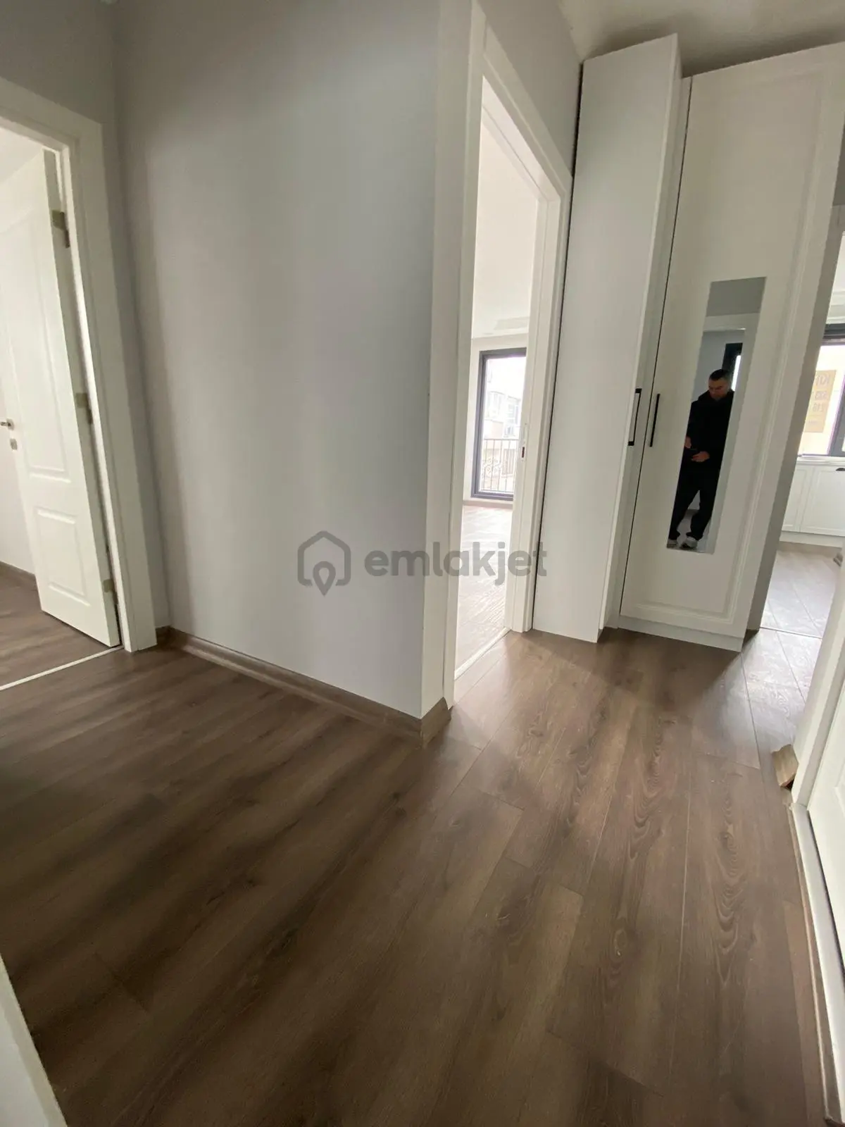 Kaçmaz'dan Ön Cephe Minibüse Yakın Ara Kat Ferah 2+1 Daire - 18