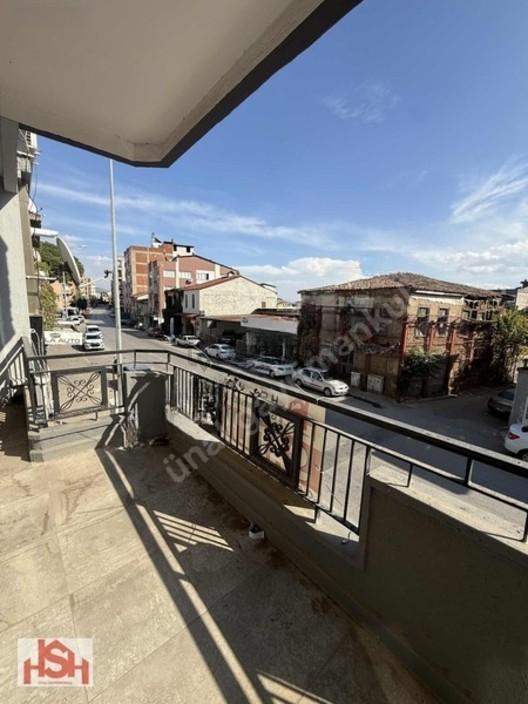 Cadde Üstü,2. Kat,asansörlü,ciddi Tadilatlı,arka Bahçeli Daire. - 19