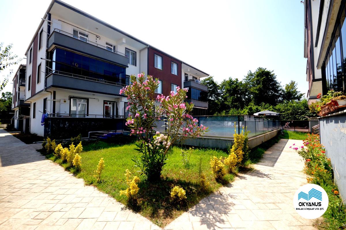 Sakarya Karasu'da Havuzlu Sitede Mutfak Ayrı 2+1 Daire