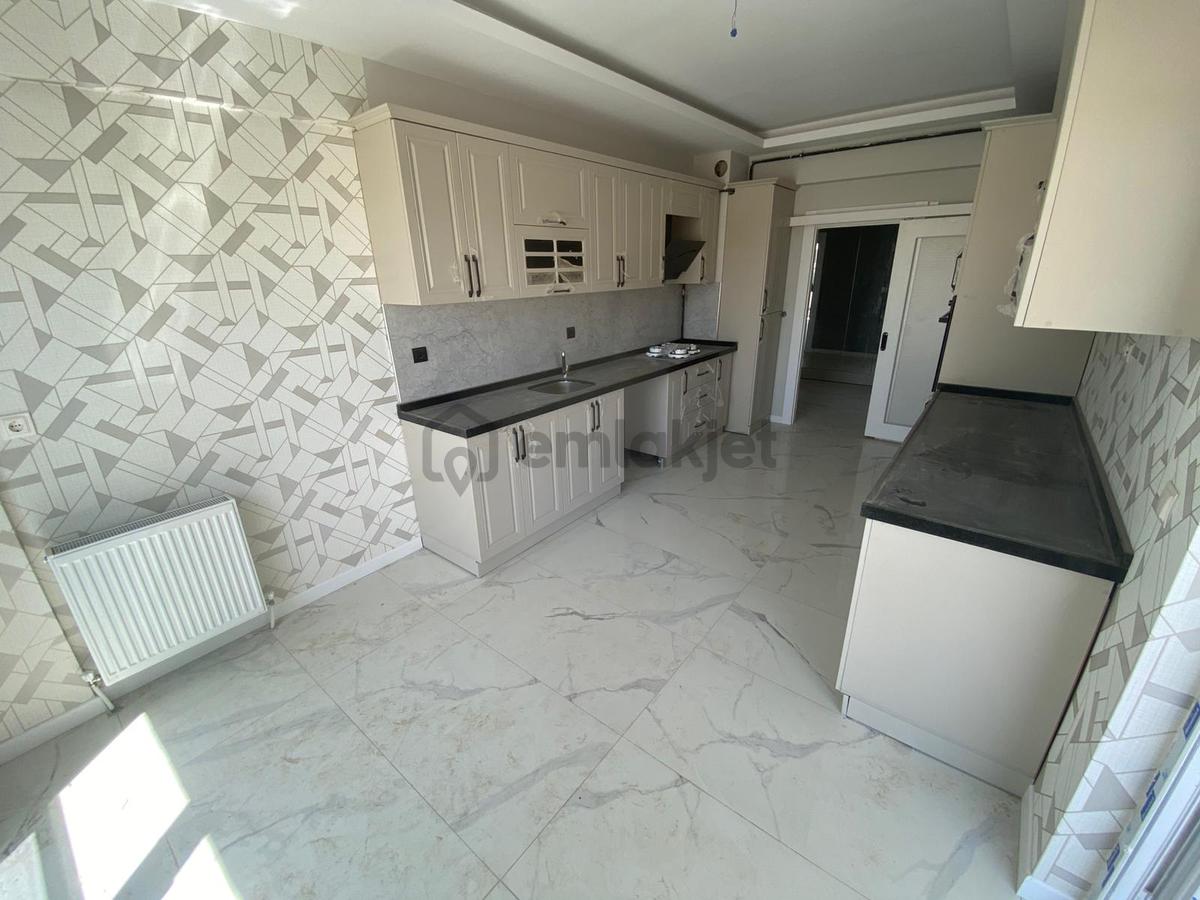 Sincan Saraycık Mahallesinde 4+1 Satılık Daire