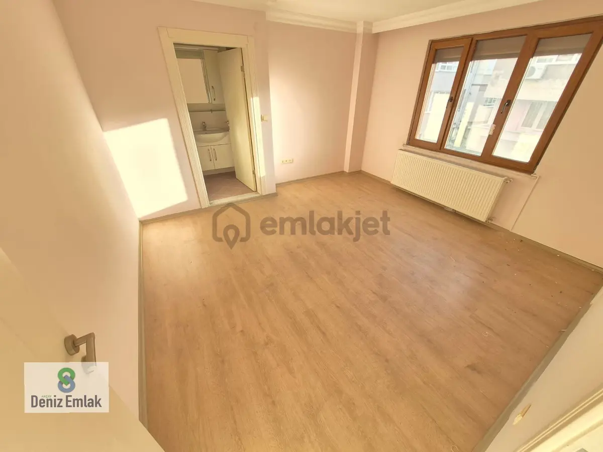 Denizden Akçay Sarıkızda Ön Cephe Ebeveynli Satılık 3+1 Daire. - 16
