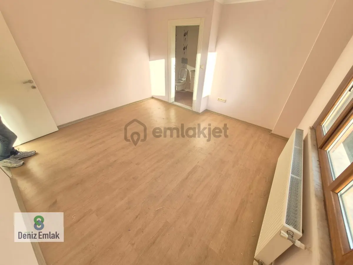 Denizden Akçay Sarıkızda Ön Cephe Ebeveynli Satılık 3+1 Daire. - 12