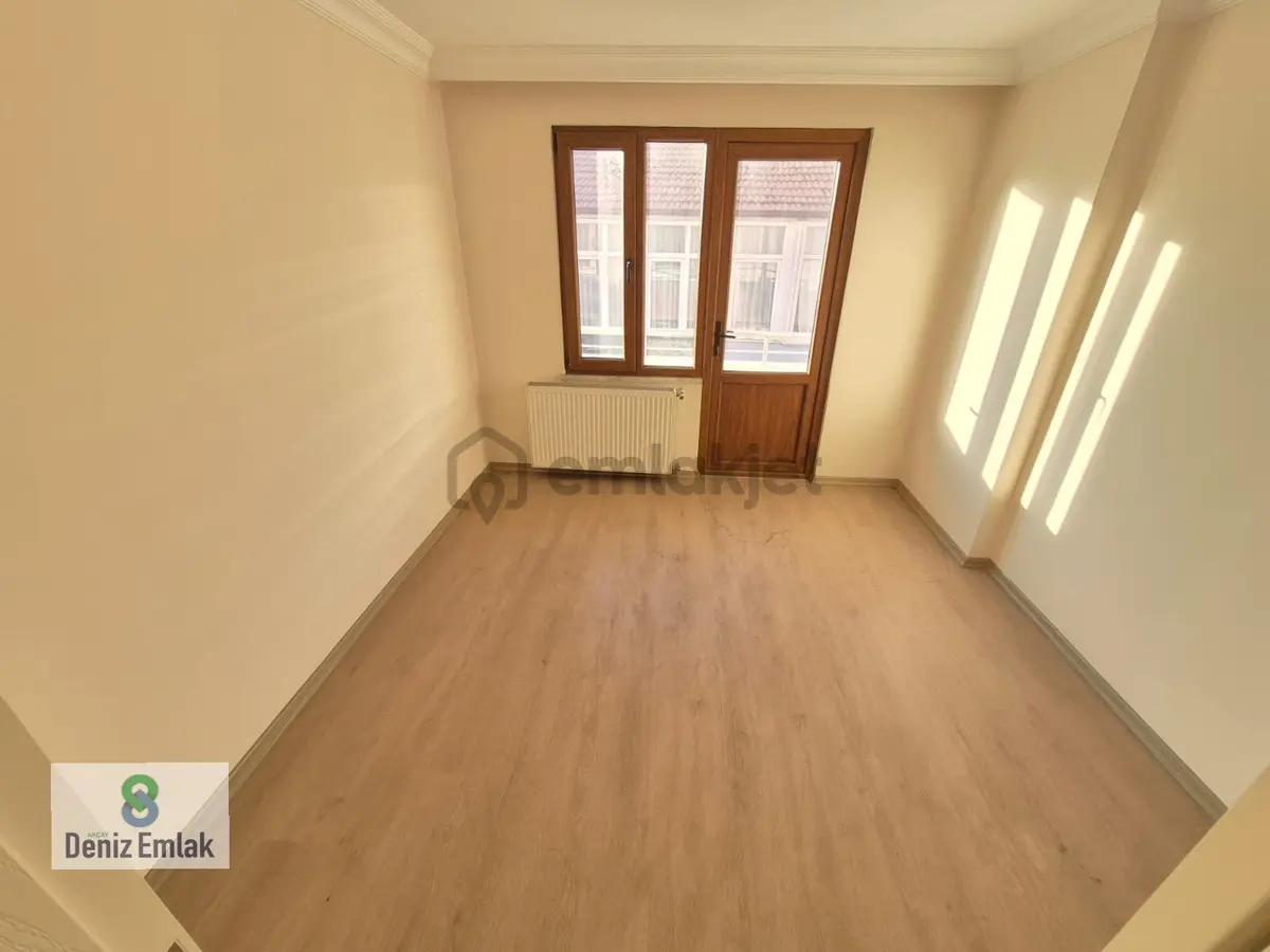 Denizden Akçay Sarıkızda Ön Cephe Ebeveynli Satılık 3+1 Daire. - 15
