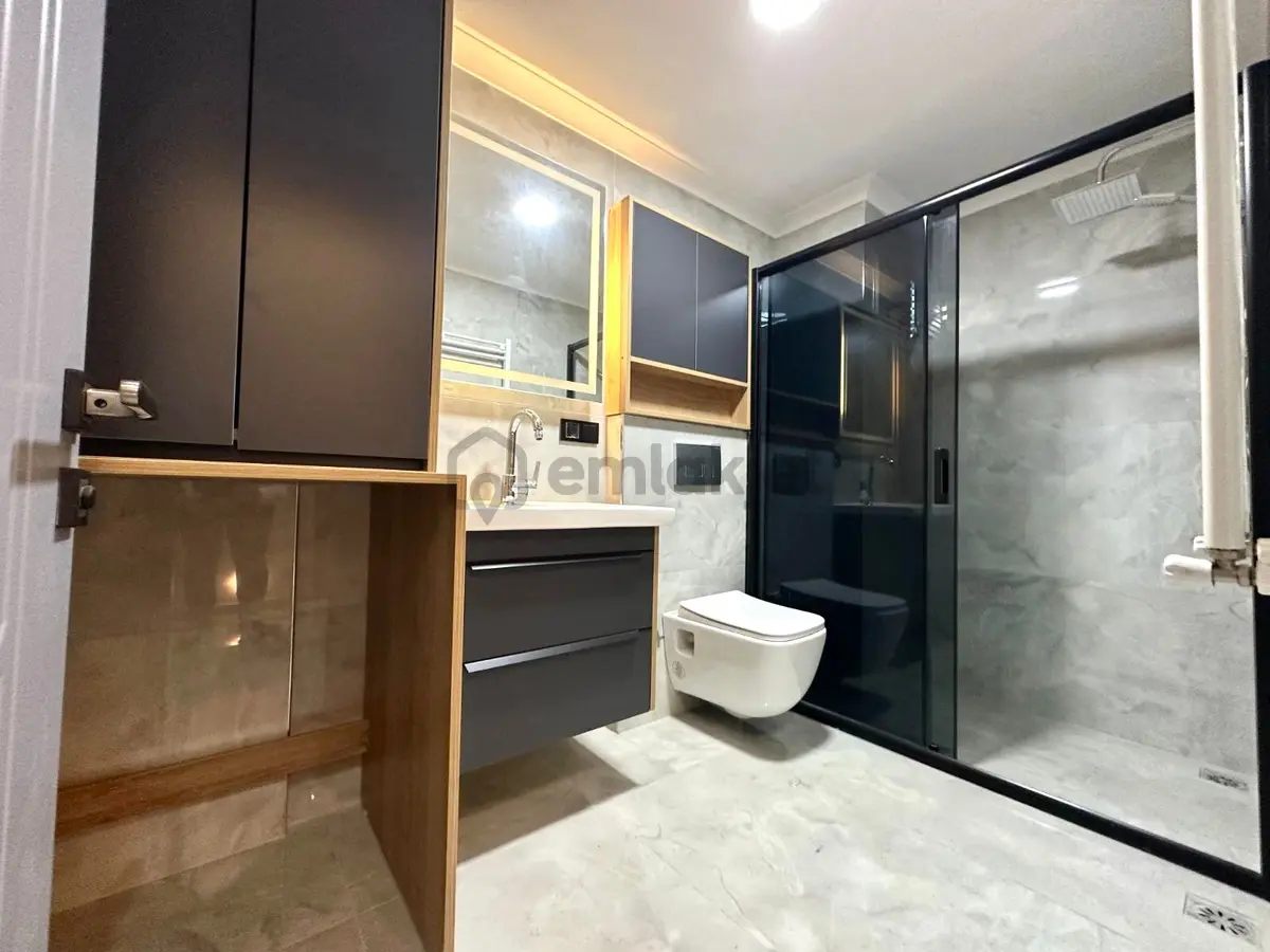 🏡 Referans'tan Akçay'da Modern Tasarımlı 1+1 Daire - 12