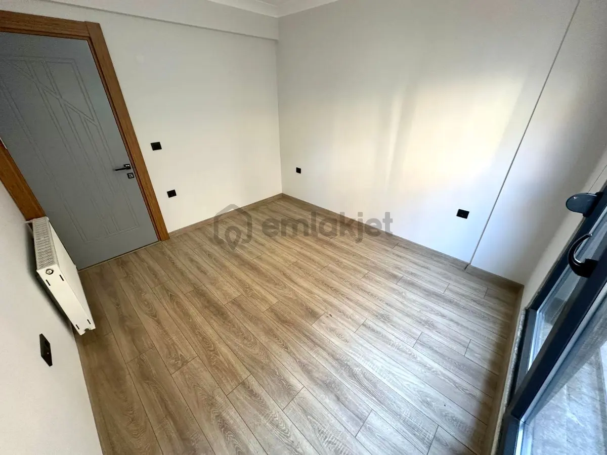🏡 Referans'tan Akçay'da Modern Tasarımlı 1+1 Daire - 18