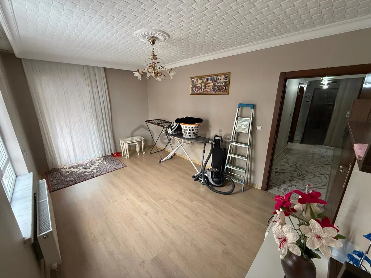 Porsuk Caddesi Paraleli Kat Konumunda 3+1 - 33
