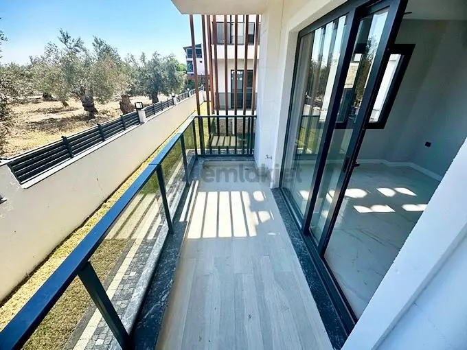 🏡 Referans'tan Güre'de Havuzlu Sitede Ön Cephe 1+1 Daire - 25