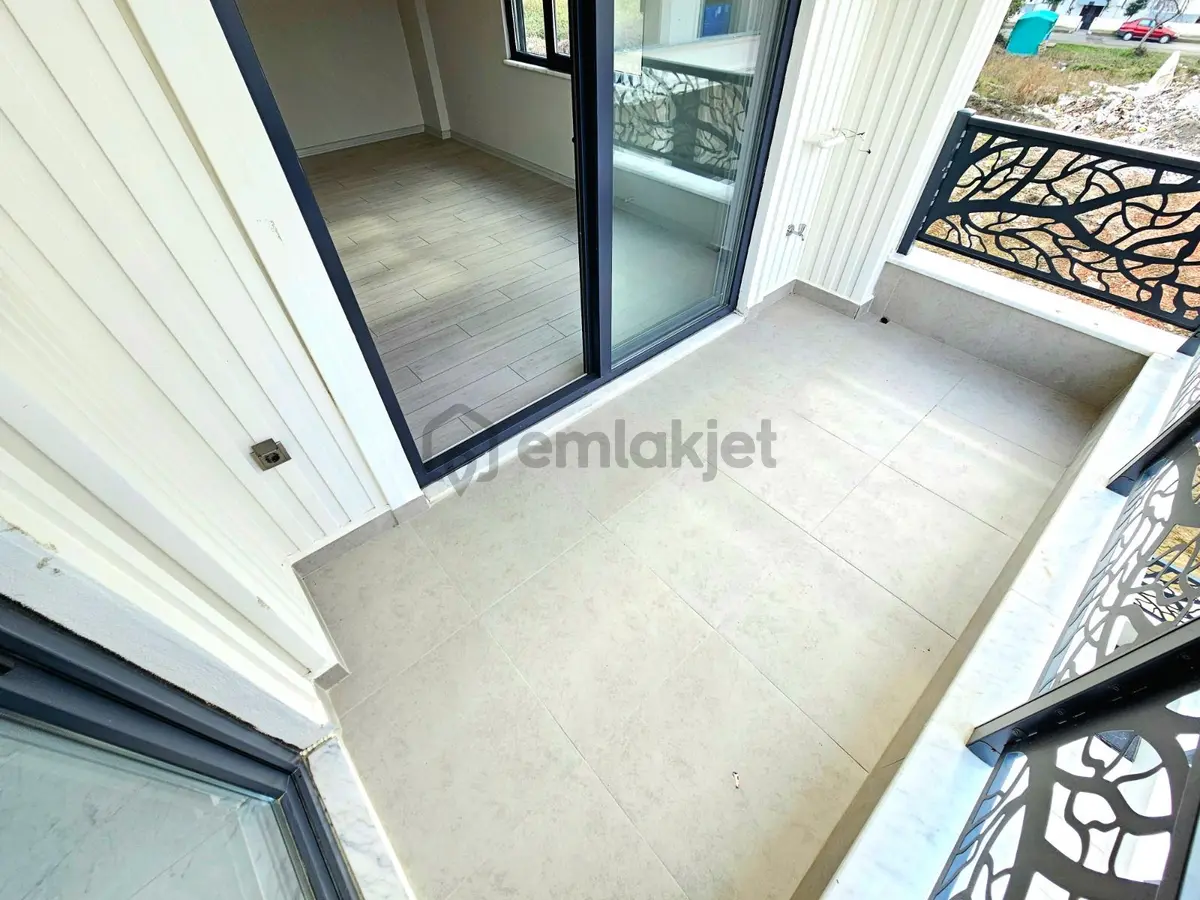 Gürsoy'dan Denize 300m Ebeveyn Banyolu 2+1 Sıfır Daire - 18