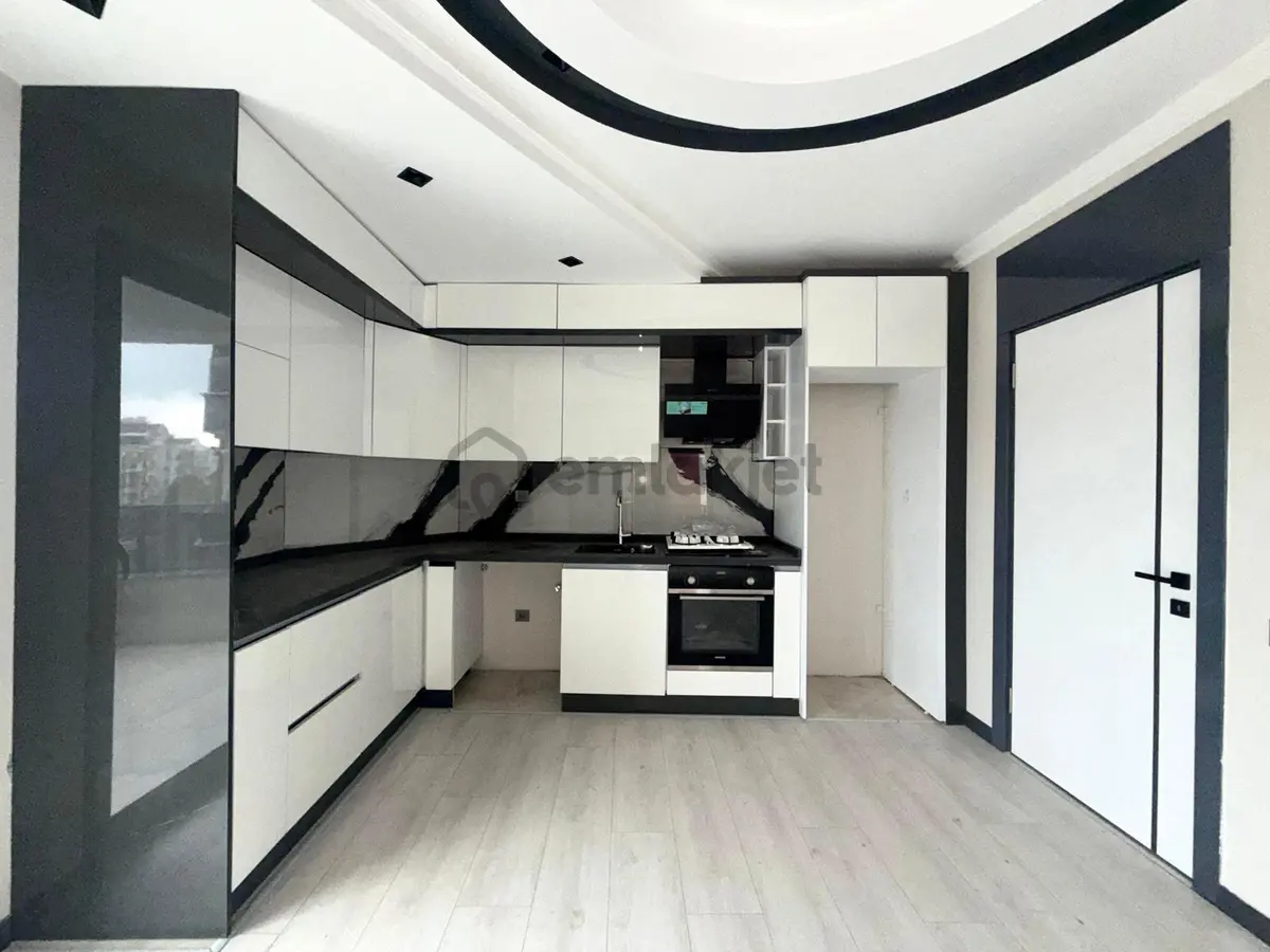 🏡 Referans'tan İkizçay'da Ön Cephe Ara Kat 1+1 Daire