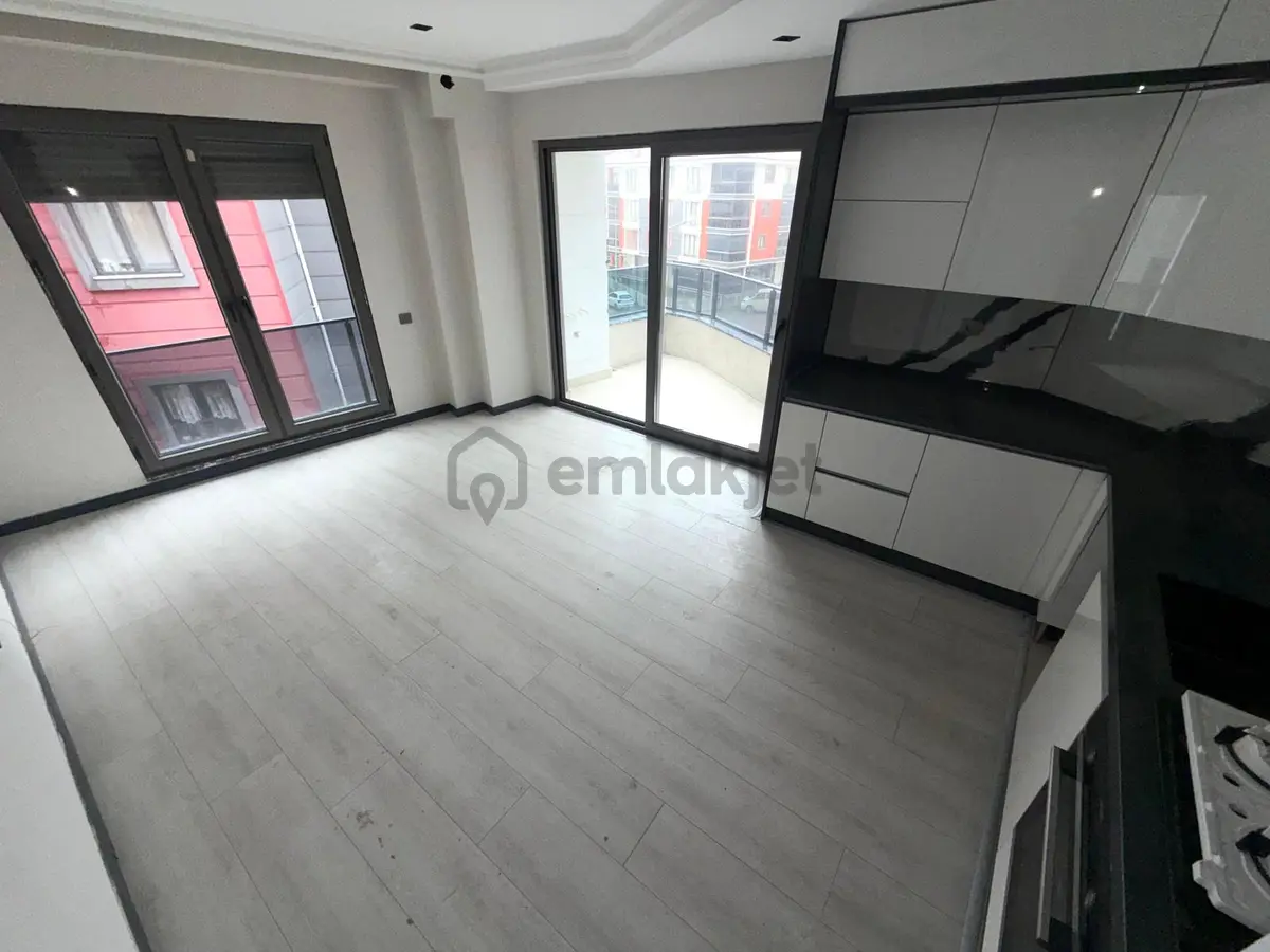 🏡 Referans'tan İkizçay'da Ön Cephe Ara Kat 1+1 Daire - 21