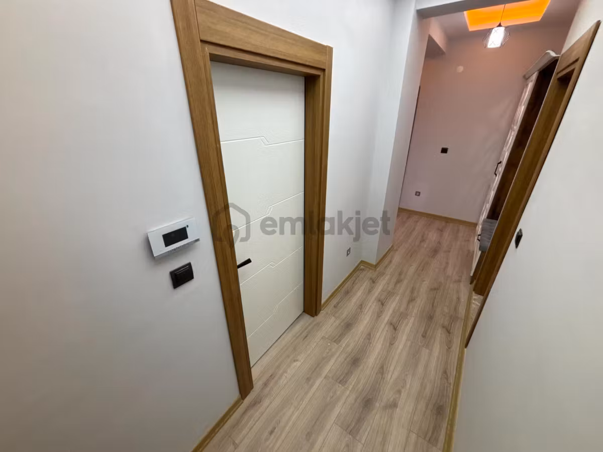 🏡 Referans'tan Şık Tasarımlı Giriş Kat Cam Balkonlu 2+1 Daire - 11