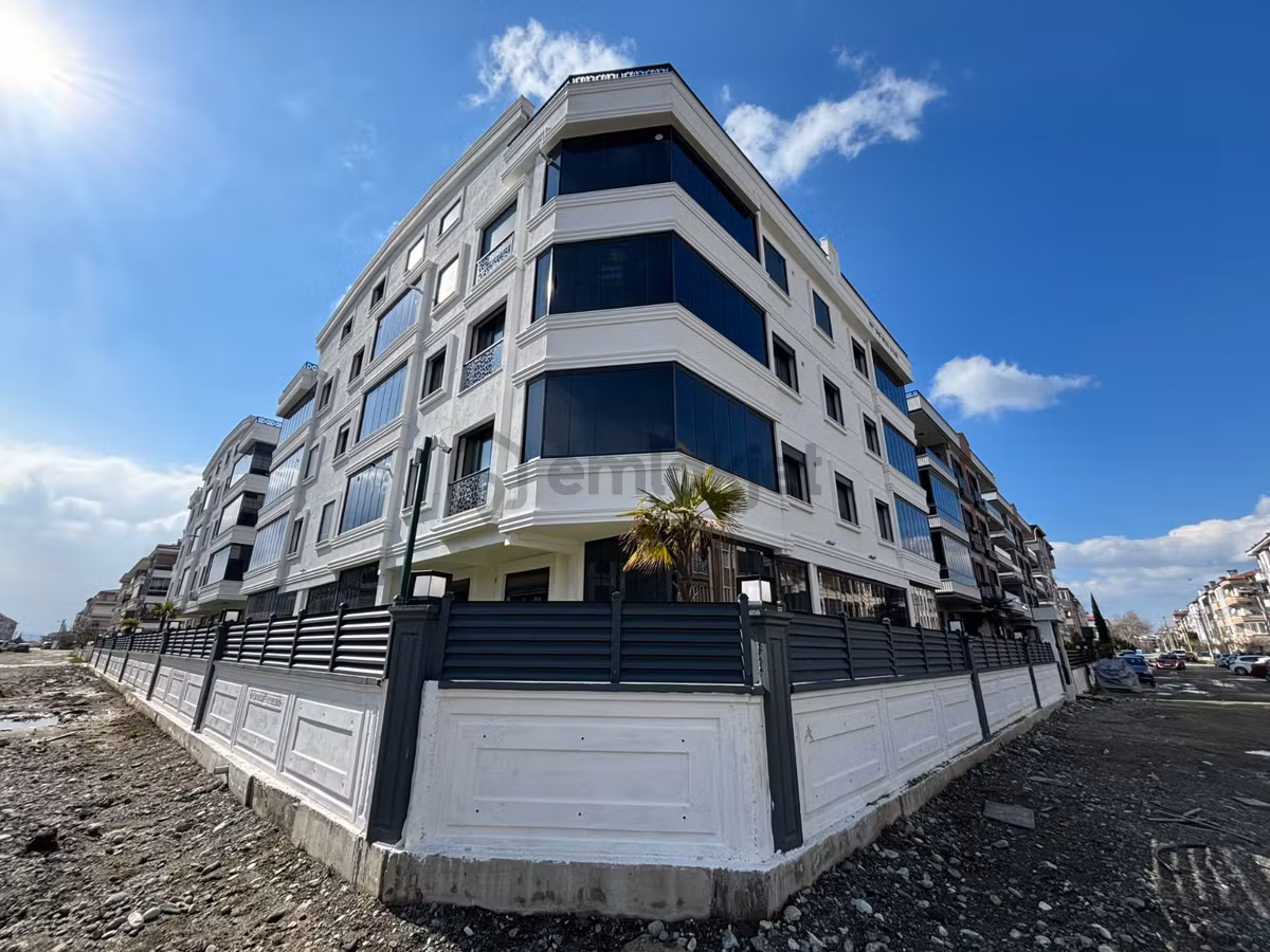🏡 Referans'tan Şık Tasarımlı Giriş Kat Cam Balkonlu 2+1 Daire - 9