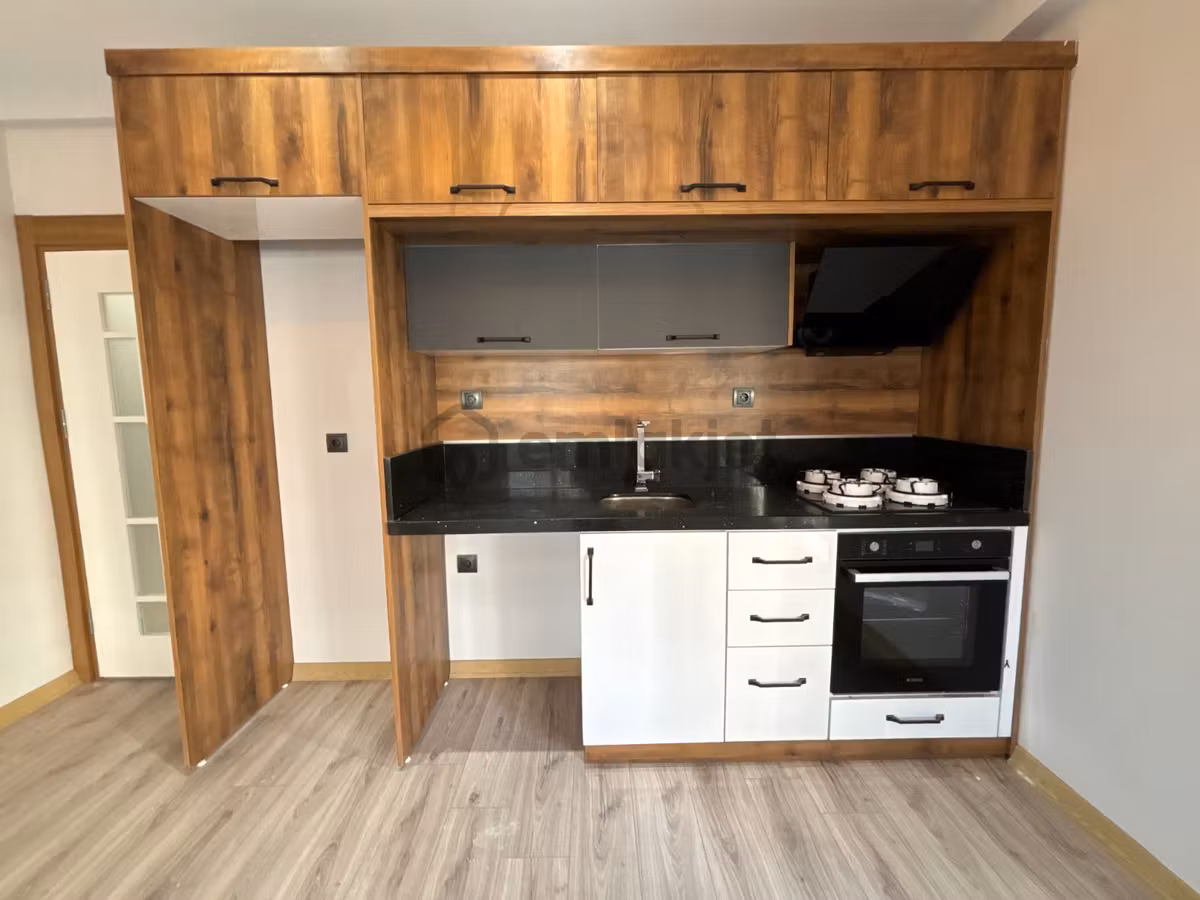 🏡 Referans'tan Şık Tasarımlı Giriş Kat Cam Balkonlu 2+1 Daire - 18