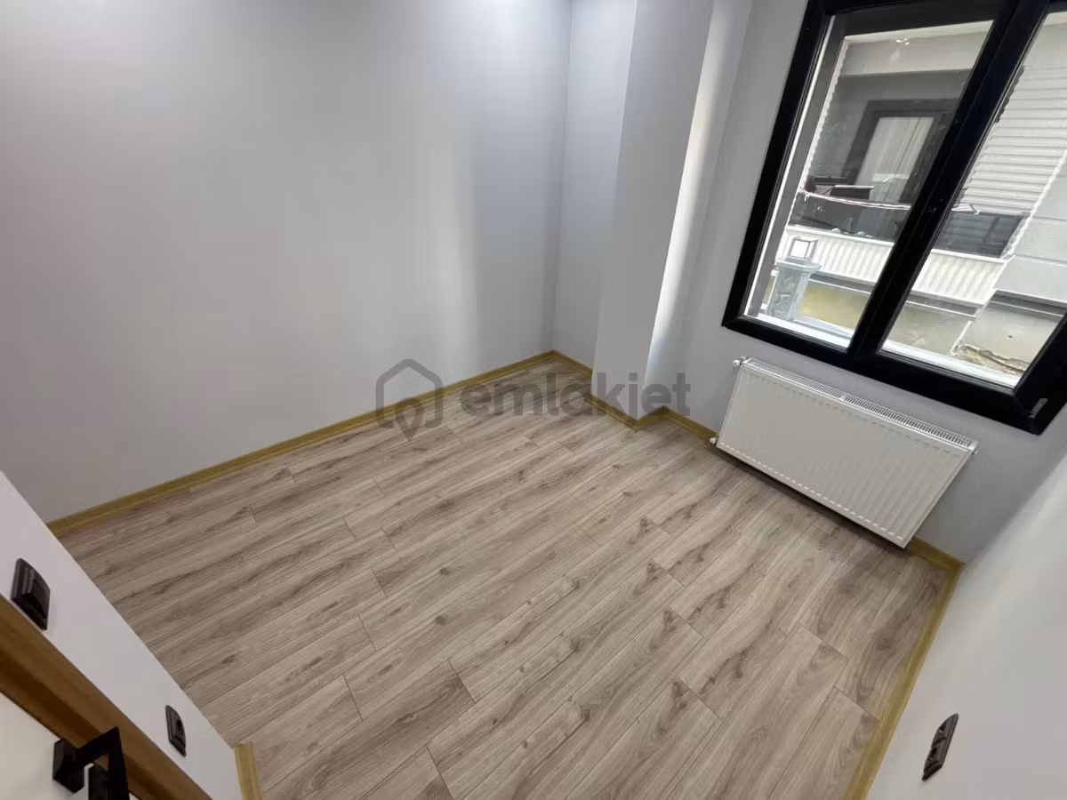 🏡 Referans'tan Şık Tasarımlı Giriş Kat Cam Balkonlu 2+1 Daire - 15