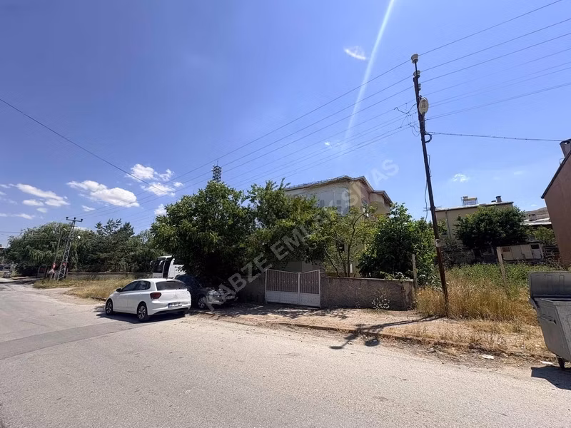 Kabze Emlaktan Karşıyakada 2 Katlı Satılık Villa - 8