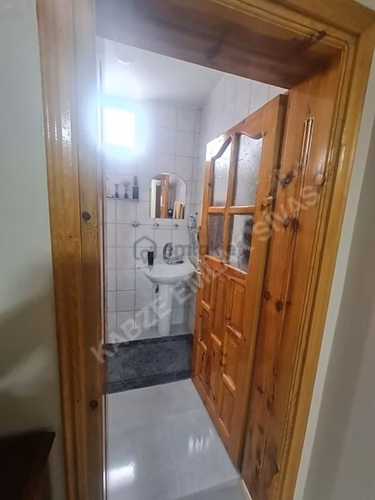 Kabze Emlaktan Karşıyakada 2 Katlı Satılık Villa - 24