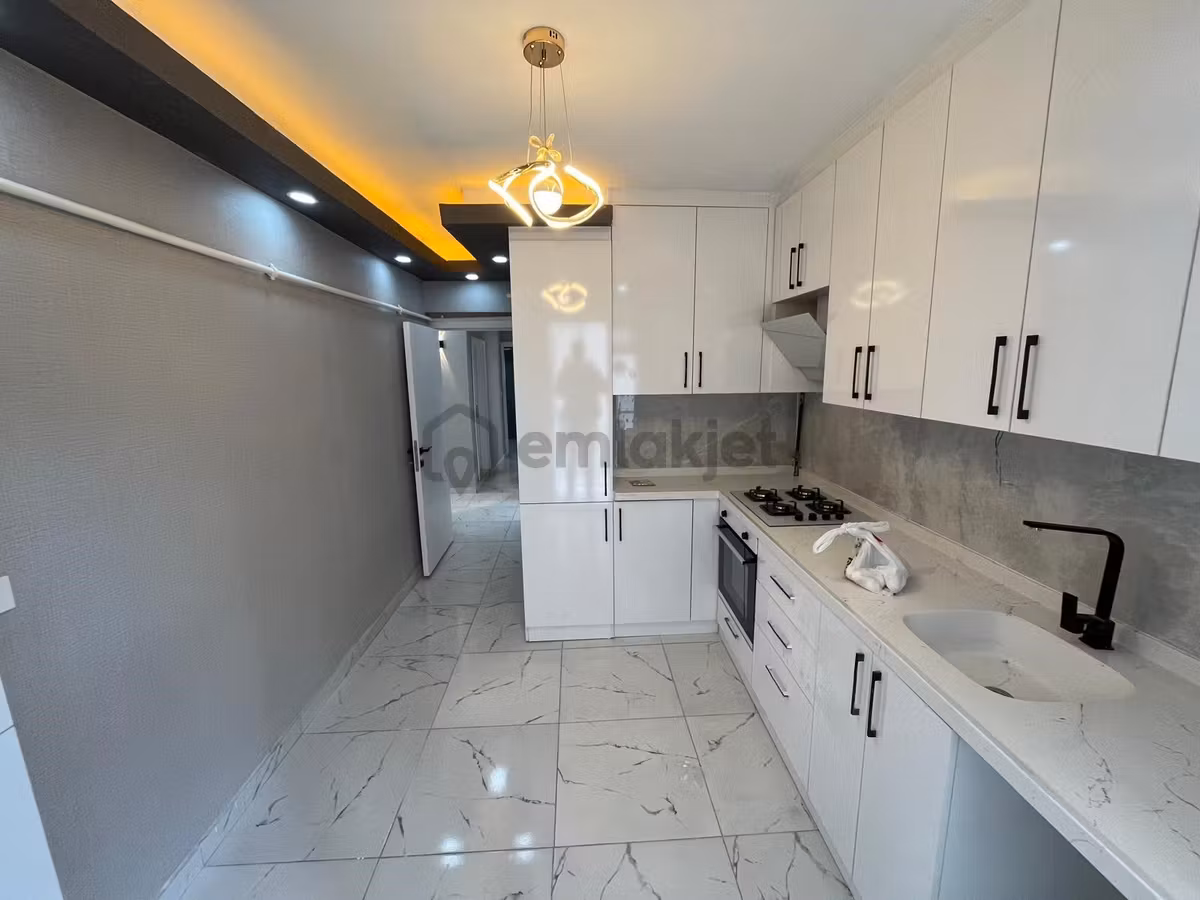 Plevne Mah Şık Tasarım Modern Yapı Geniş M2 Ara Kat 3+1 Daire - 5