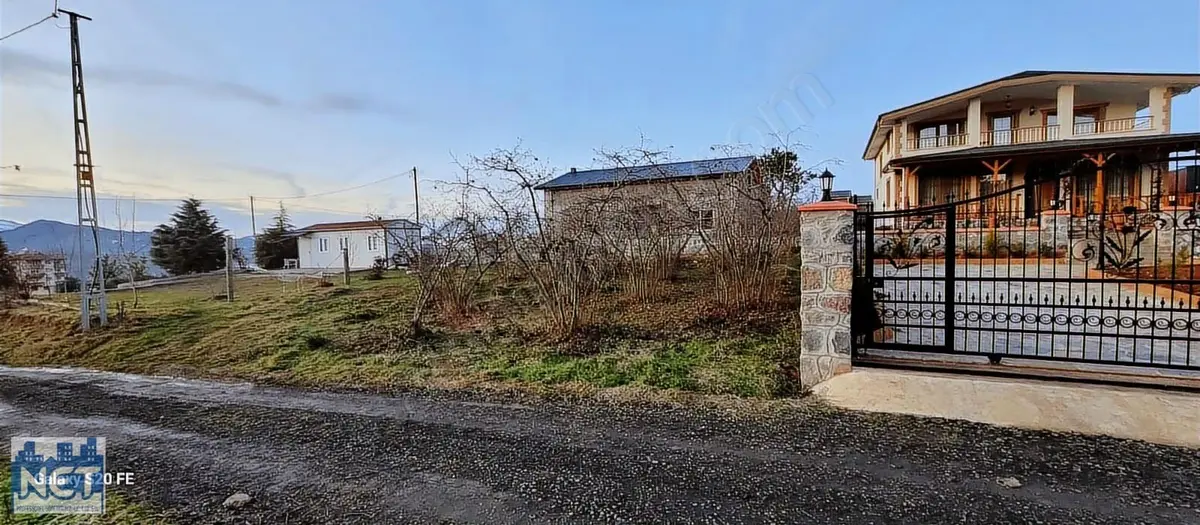 Net Profesyonel Emlaktan Villalık Arsa - 2