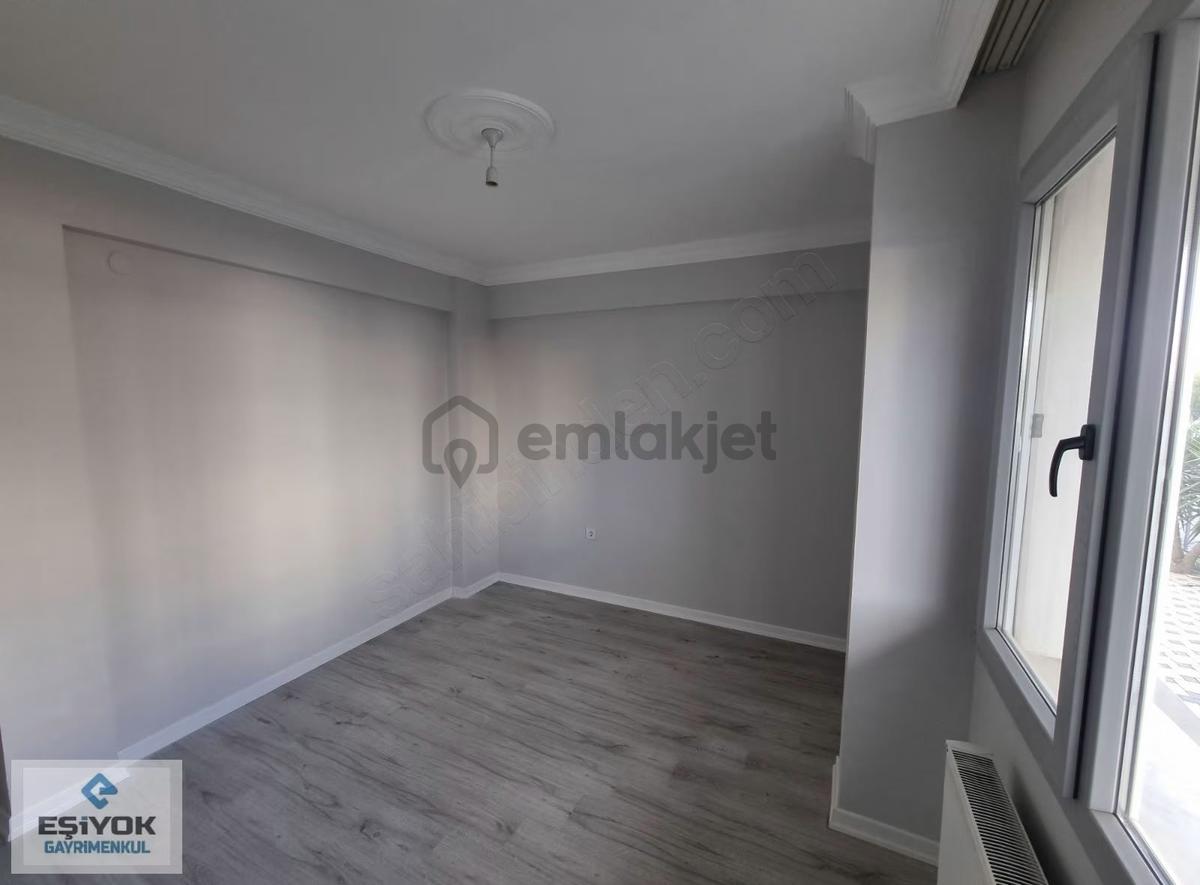 Acil Satılık Torbalı Mahallesi'nde 2+1 - 3