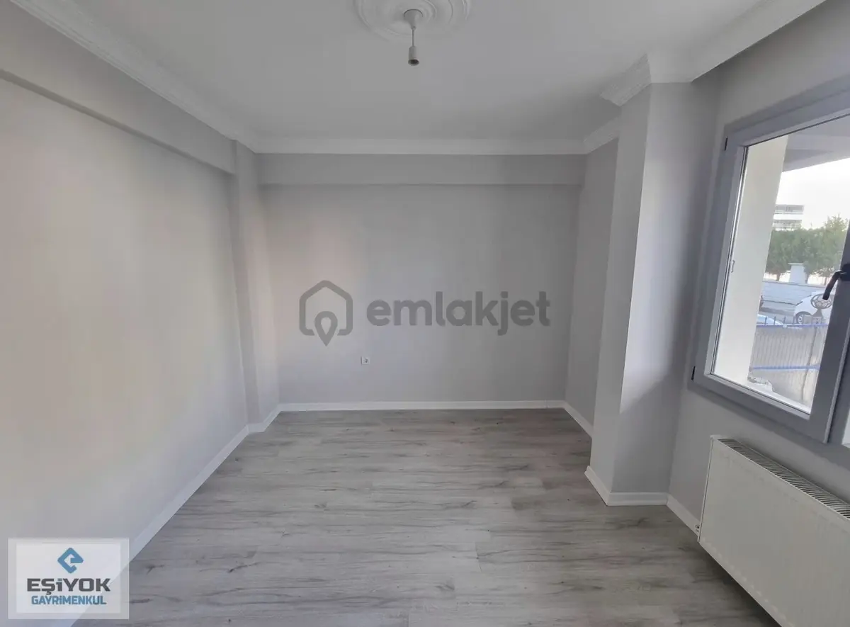 Acil Satılık Torbalı Mahallesi'nde 2+1 - 12