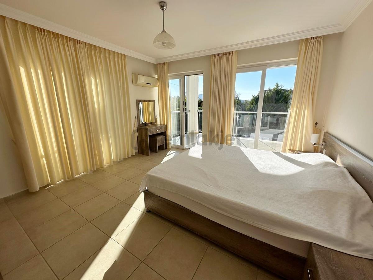 Ovacık'ta Ferah 4+1 Triplex Villa - 12