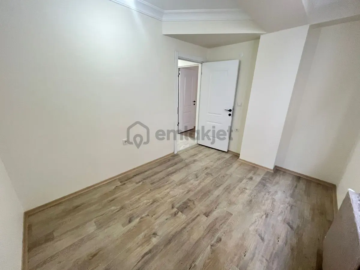 Has Seba'dan Tevfikbeyde 2+1 85m2 Caddeye Yakın Satılık Dairee - 18