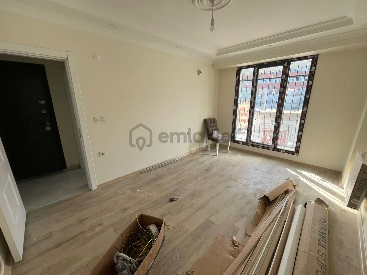 Has Seba'dan Tevfikbeyde 2+1 85m2 Caddeye Yakın Satılık Dairee - 4