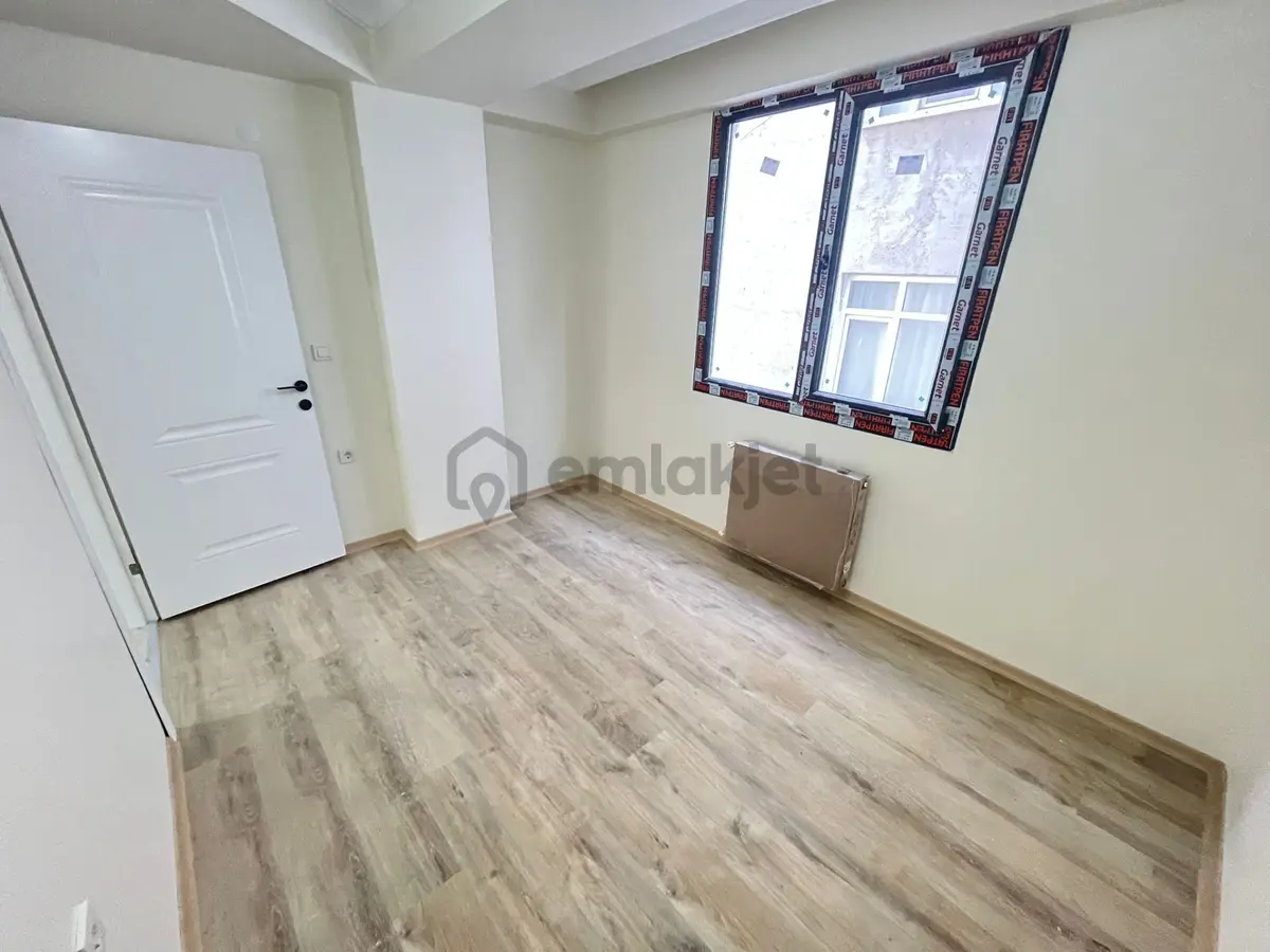 Has Seba'dan Tevfikbeyde 2+1 85m2 Caddeye Yakın Satılık Dairee - 16