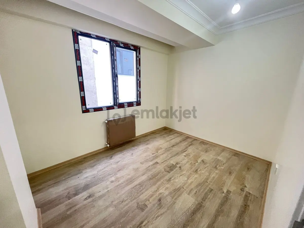 Has Seba'dan Tevfikbeyde 2+1 85m2 Caddeye Yakın Satılık Dairee - 14