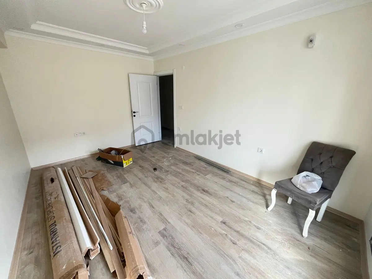 Has Seba'dan Tevfikbeyde 2+1 85m2 Caddeye Yakın Satılık Dairee - 6