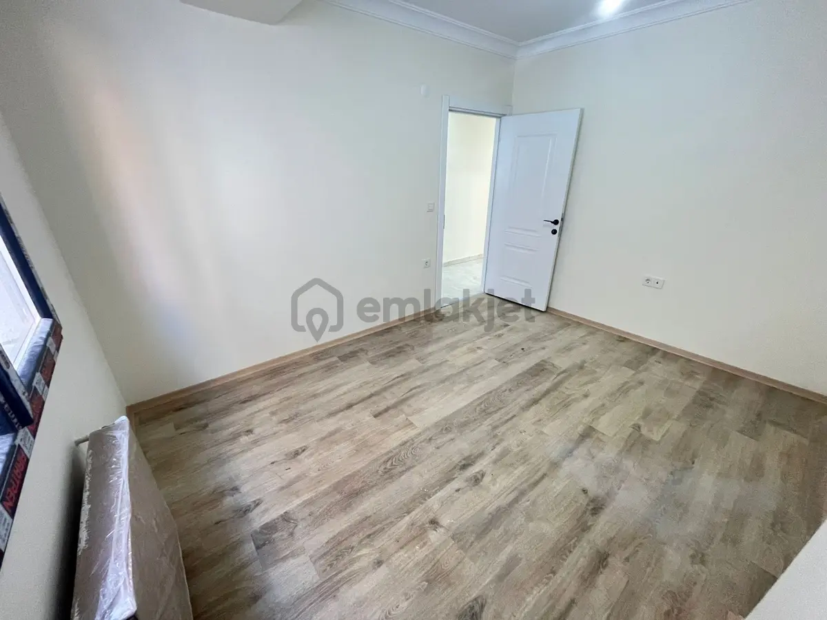 Has Seba'dan Tevfikbeyde 2+1 85m2 Caddeye Yakın Satılık Dairee - 24