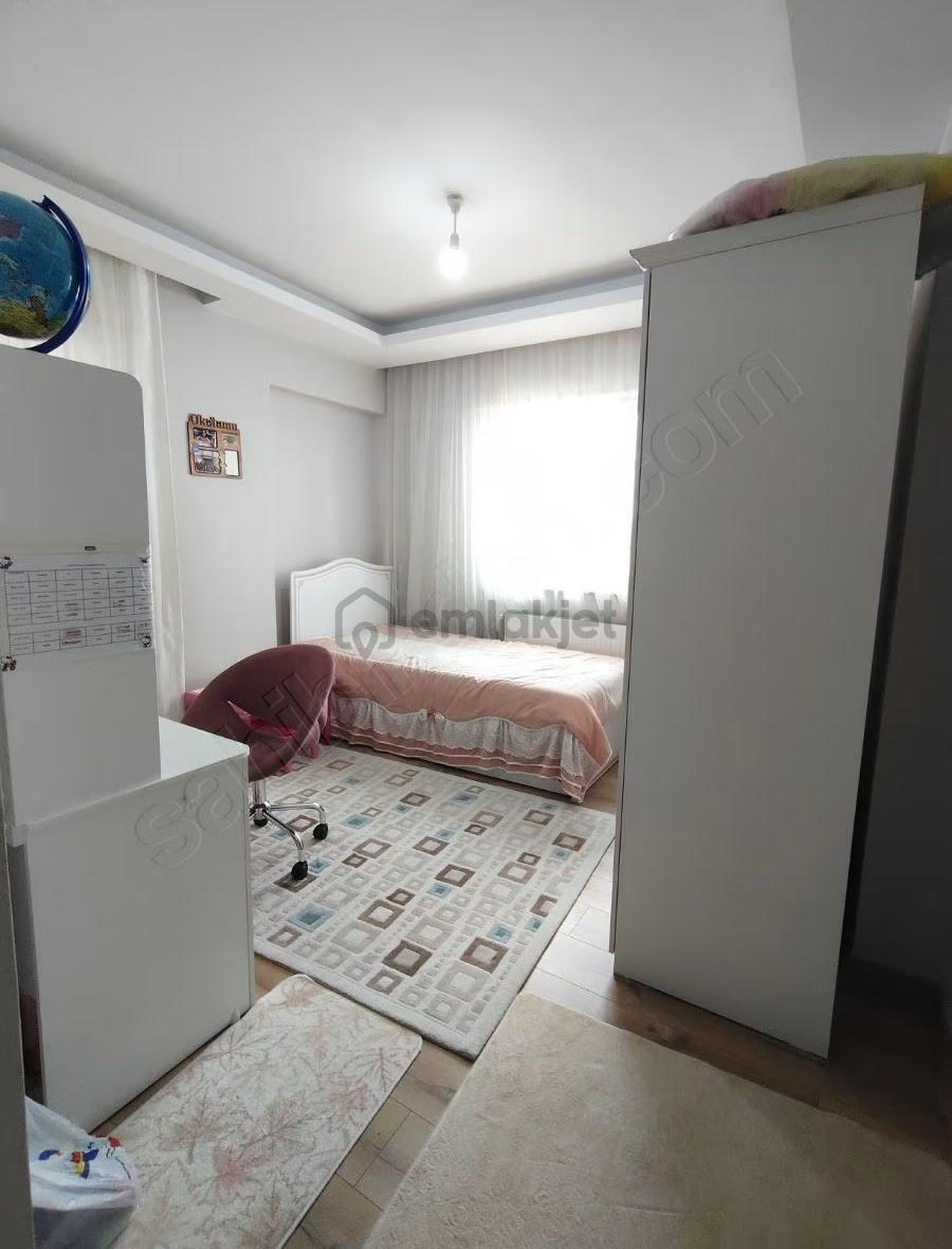Şeyh Bayramın Gözde Yerinde Satılık 2+1 Daire - 18