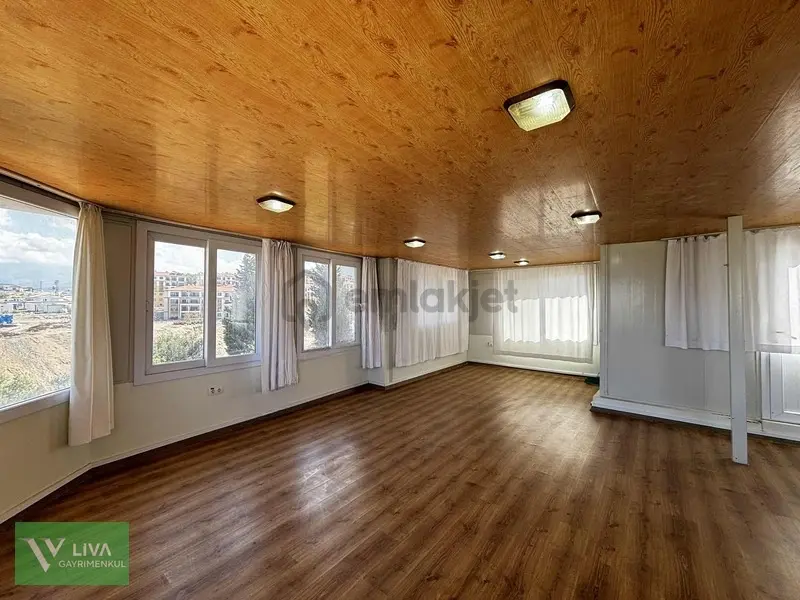 Havuzlu, Güvenlikli, Site İçerisinde Satılık Villa - 15