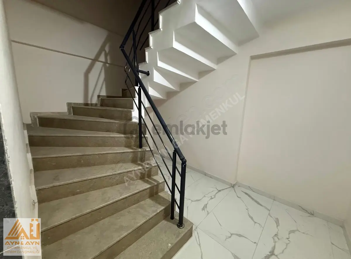 Menemen Seyrekte Cadde Üstü Satılık 1+1 Daire - 15