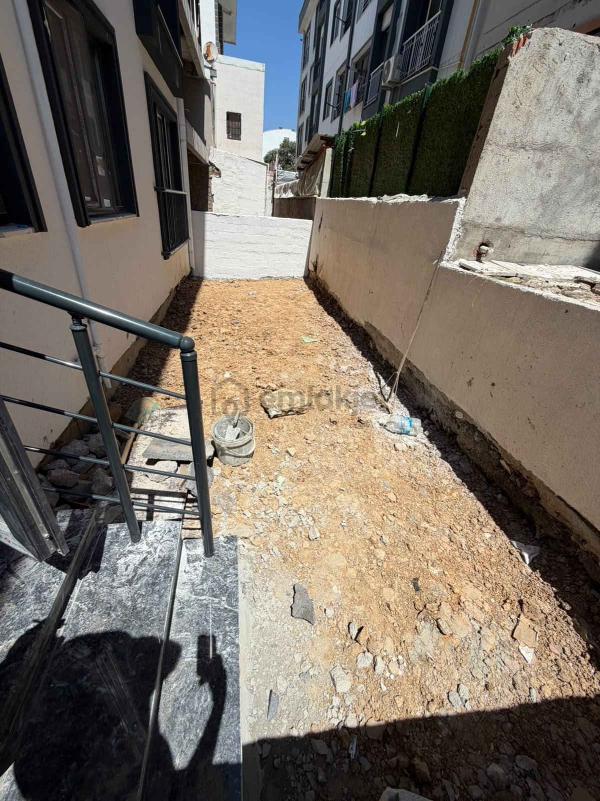 Mavi Emlaktan 600 Evler Mahallesinde 2+1 Bahçeli Satılık Daire - 34