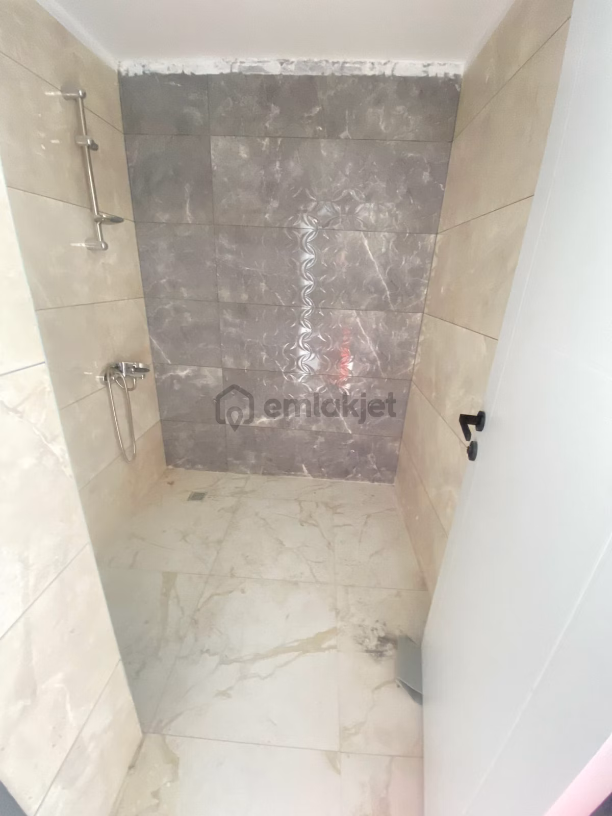Alanya Sugözü'nde Geniş Balkonlu 2+1 Satılık Daire - 30